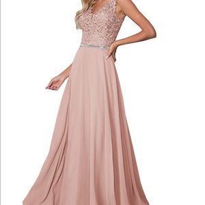 Women’s V-neck lace appliquéd chiffon long dress